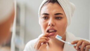 Dor na Gengiva: Sinais de Alerta Que Você Não Deve Ignorar